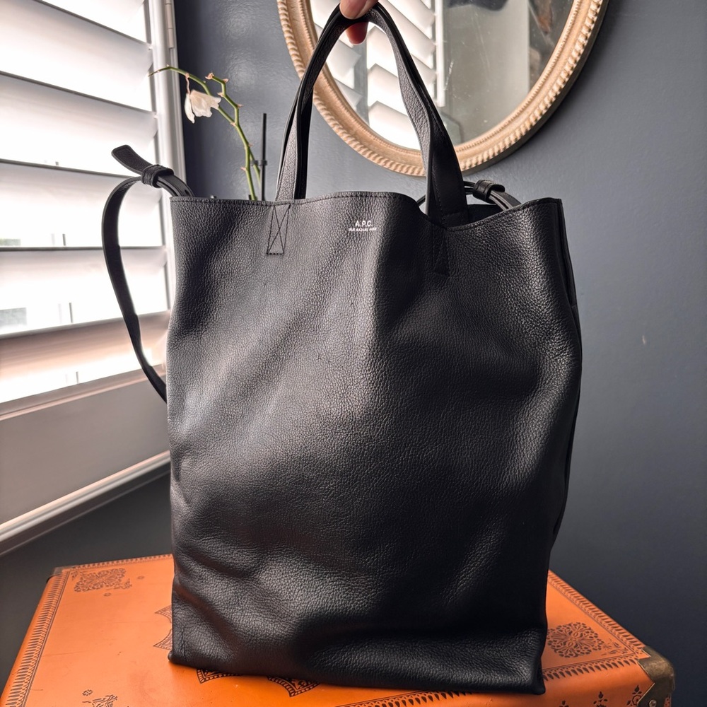A.P.C. Maiko medium leather shopping bag